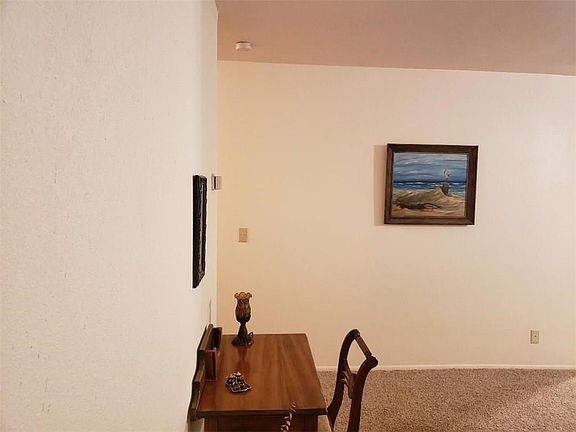 4th image of 111 Nocona Dr