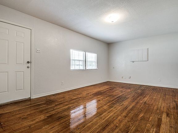 5th image of 335 San Angelo
