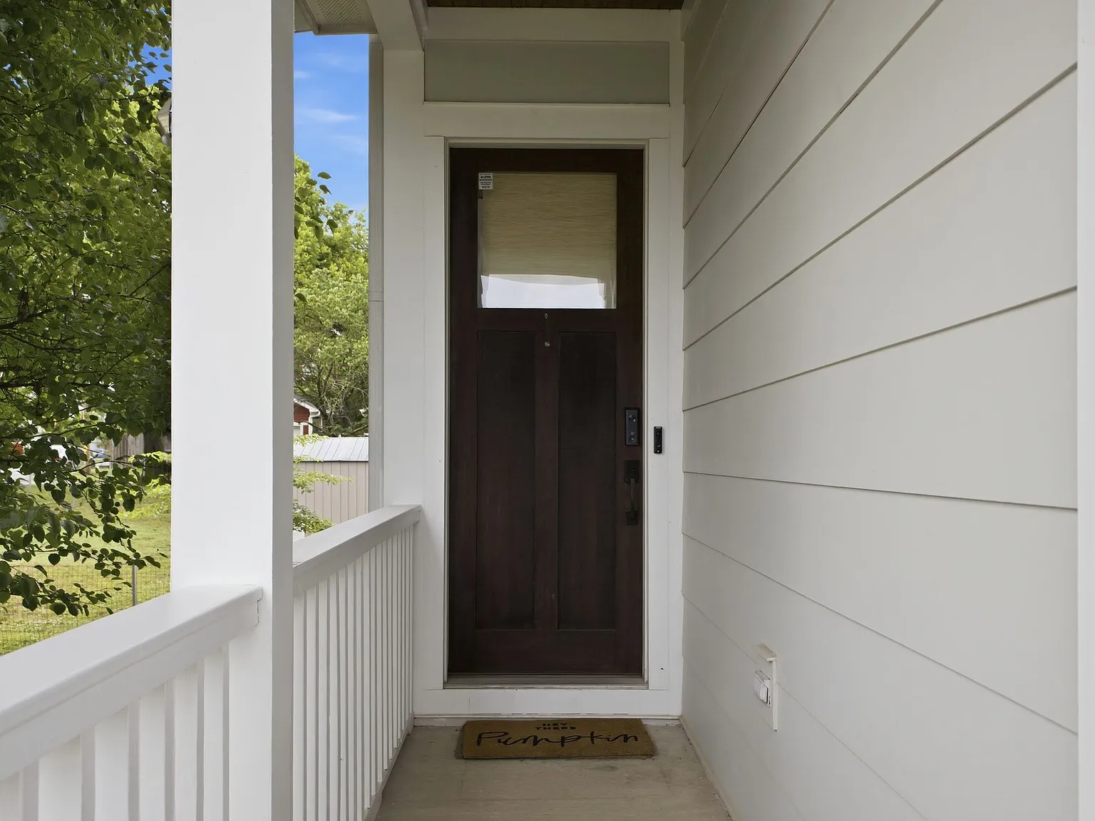 4 bed, 2470 sqft, $4,100 — Photo 3