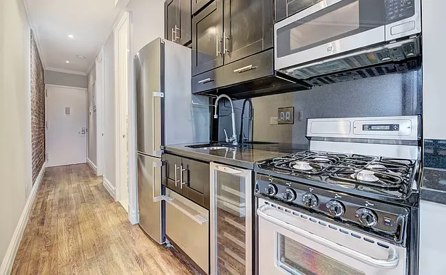 Rented by REAL New York | media 2