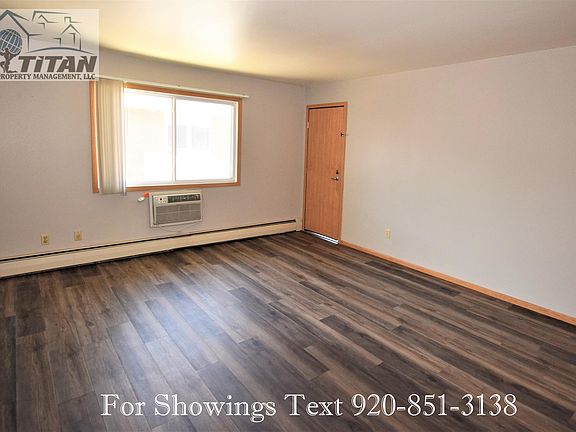 3rd image of 1465 Elm St #212