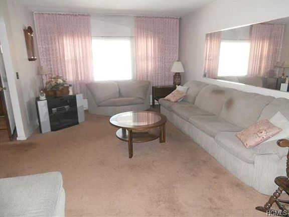 4th image of 2560 Woodhull Ave