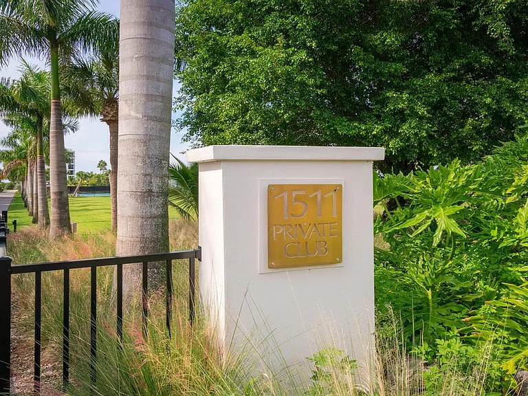 1511 Gulf Of Mexico Dr #201 — Photo 41