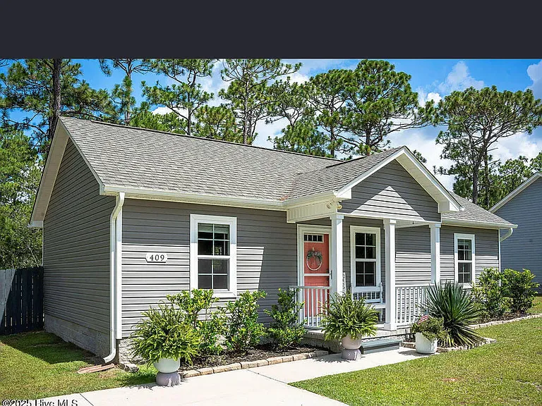409 Pepperhill Rd — Photo 1