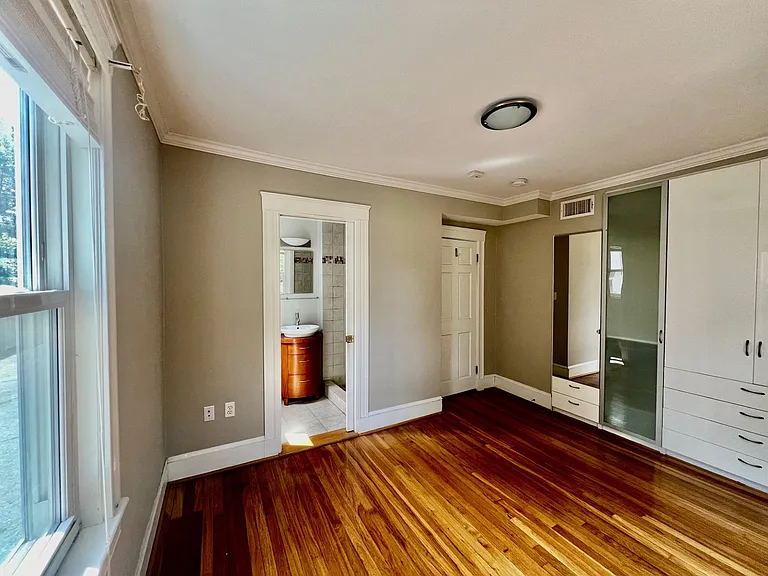 18-20 Rice St #1 — Photo 9