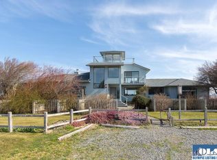 681 Three Crabs Rd, Sequim, WA 98382