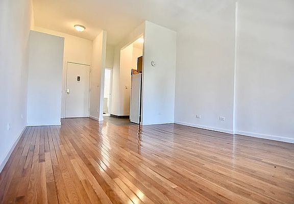 2nd image of 220 W 122nd St APT 4F