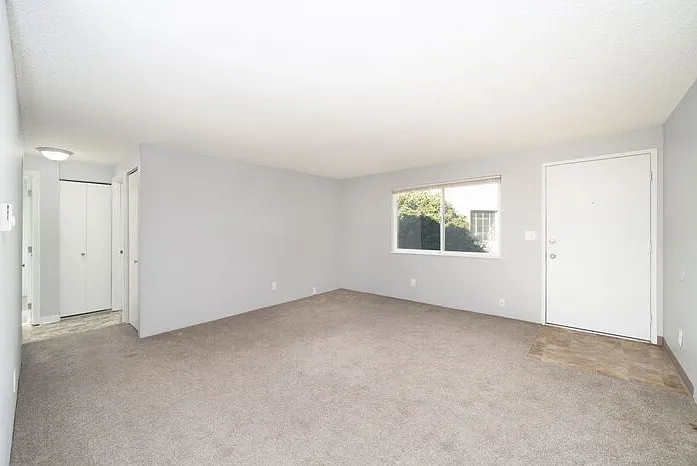 8332 SW 21st Ave #9 — Photo 10
