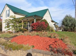 411 1st Ave, Grinnell, IA 50112
