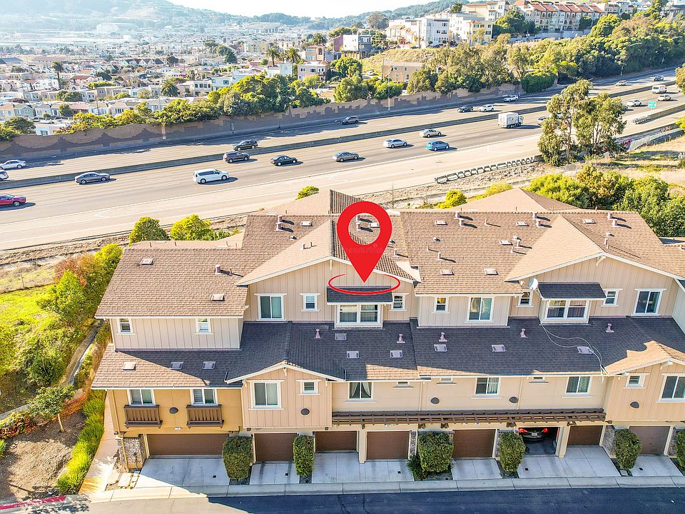 1st image of 104 Emerald Cove Ter