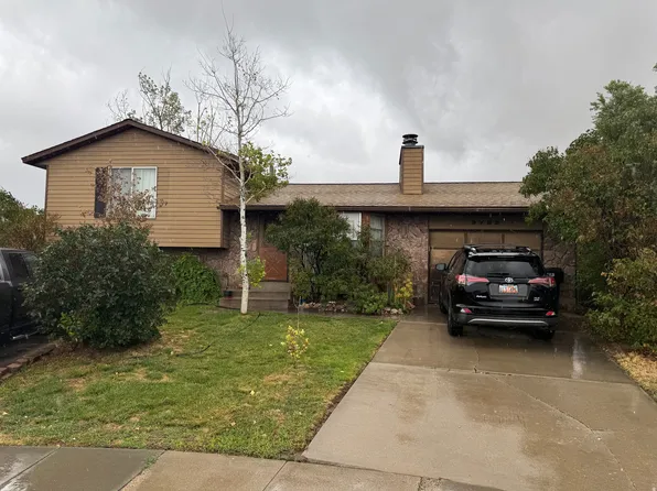 3703 S Shotgun Cir, Magna, UT 84044