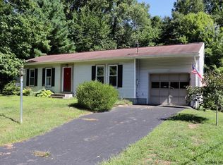 40 Westphal Dr, Delmar, NY 12054