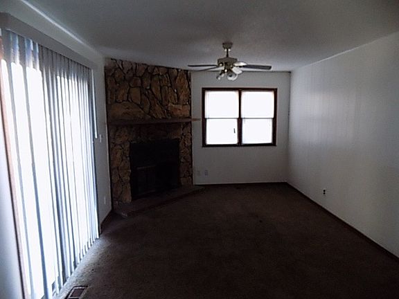 4th image of 3340 S Saint Paul Ave