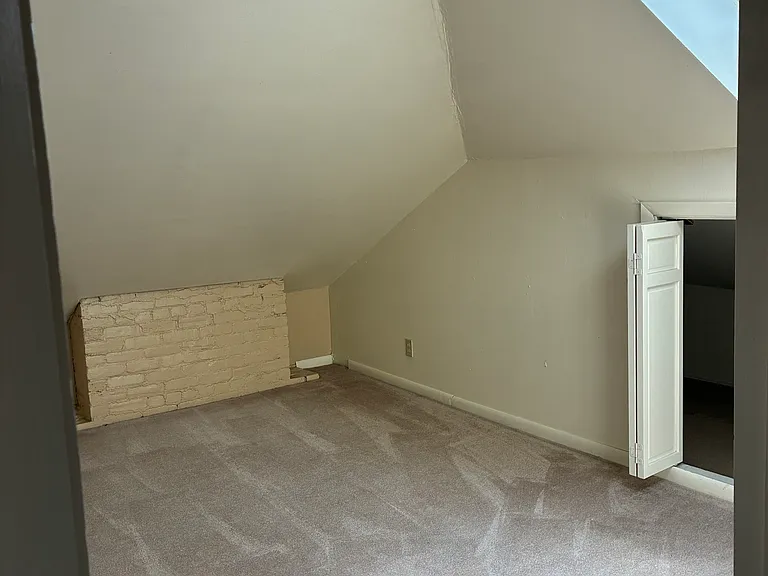1321 Wood Ave #8 — Photo 10