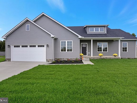 2nd image of 63 Beacon Cir