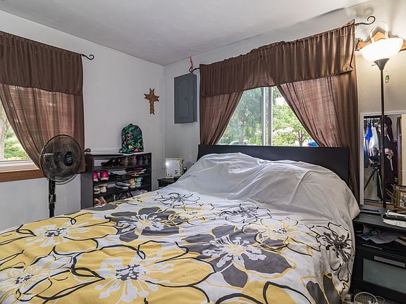 3rd image of 6622 Sunset Ln
