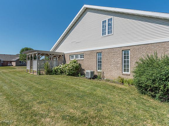 2nd image of 1188 Heritage Dr