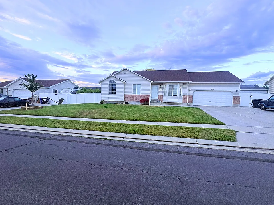 4955 W Thrush Hill Dr