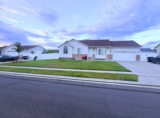 4955 W Thrush Hill Dr, West Jordan, UT 84081