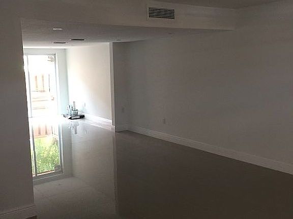 5th image of 7235 Miami Lakes Dr W APT C1