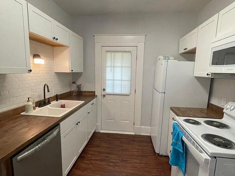 2348 Highland Ave — Photo 10