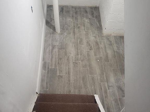 5th image of 13909 Hartwell St Unit 9