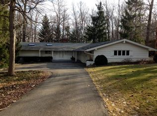 29075 S Woodland Rd, Pepper Pike, OH 44124