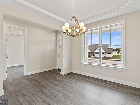 3rd image of 3816 Country Dr