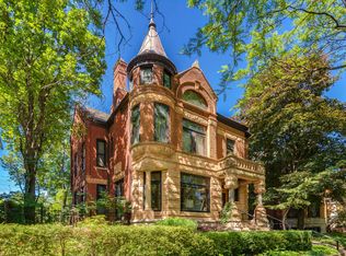 2142 W Caton St, Chicago, IL 60647