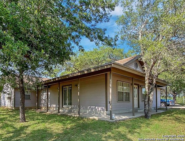1st image of 225 Cimarron Dr