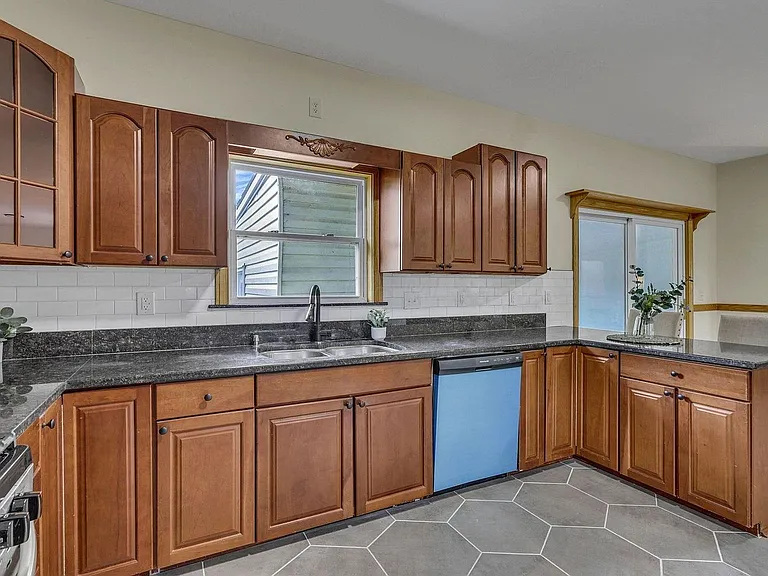 2453 Ryan Rd SE — Photo 13