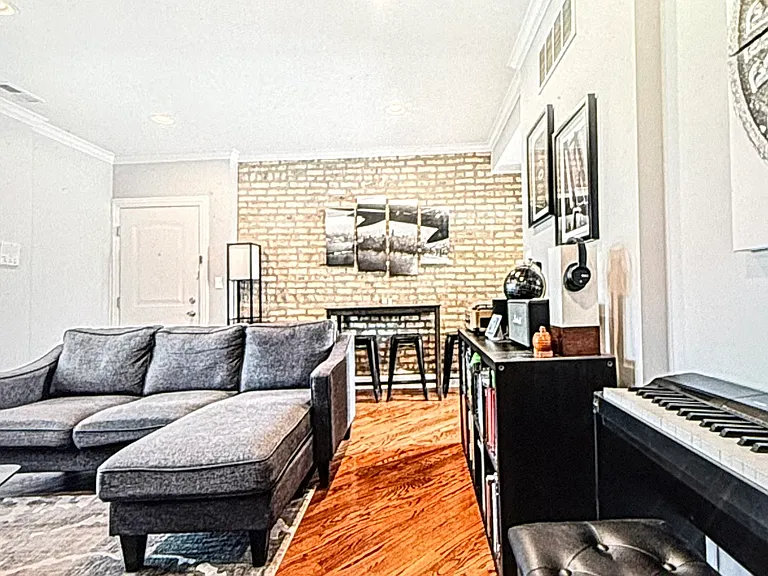 3149 N Drake Ave #2S — Photo 20