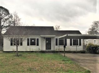 509 Taylor Dr, Greenwood, MS 38930