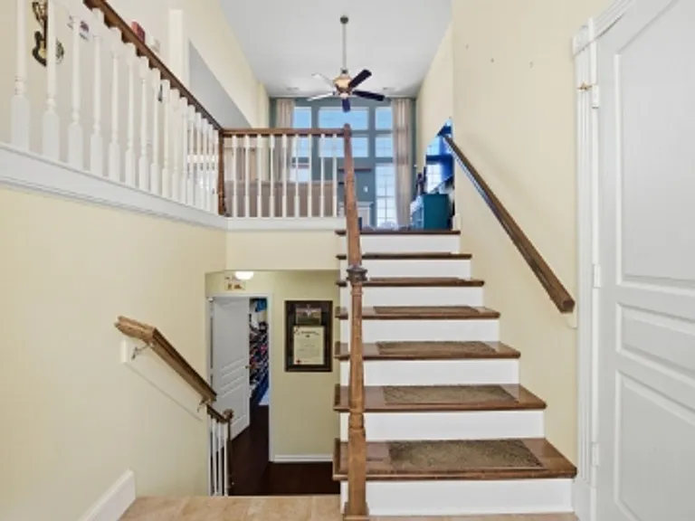 1005 Bay Breeze Dr — Photo 35