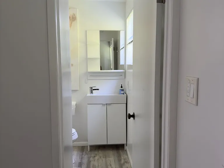 1044 Ocean Park Blvd #C — Photo 9