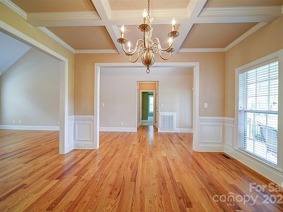 4th image of 5038 Gatsby Cir