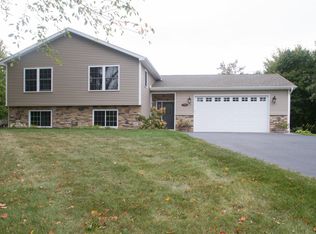 330 Mount Jackson Ave, Chesterton, IN 46304