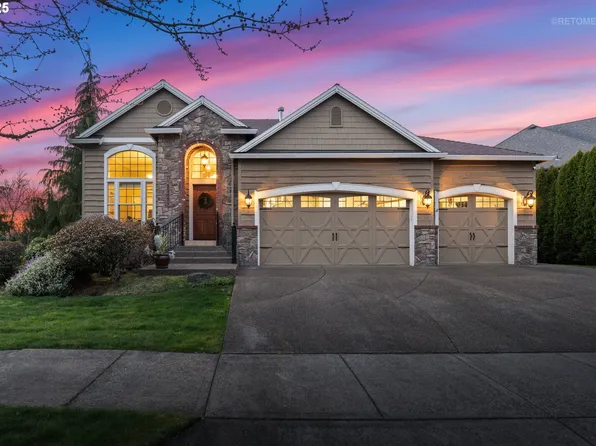 15077 SE Saint Andrews Ct, Happy Valley, OR 97086