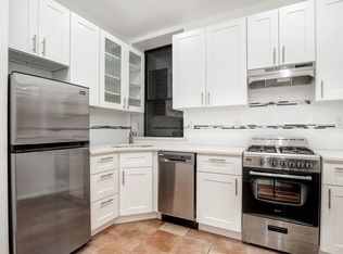 422 E 58th St APT 1A, New York, NY 10022
