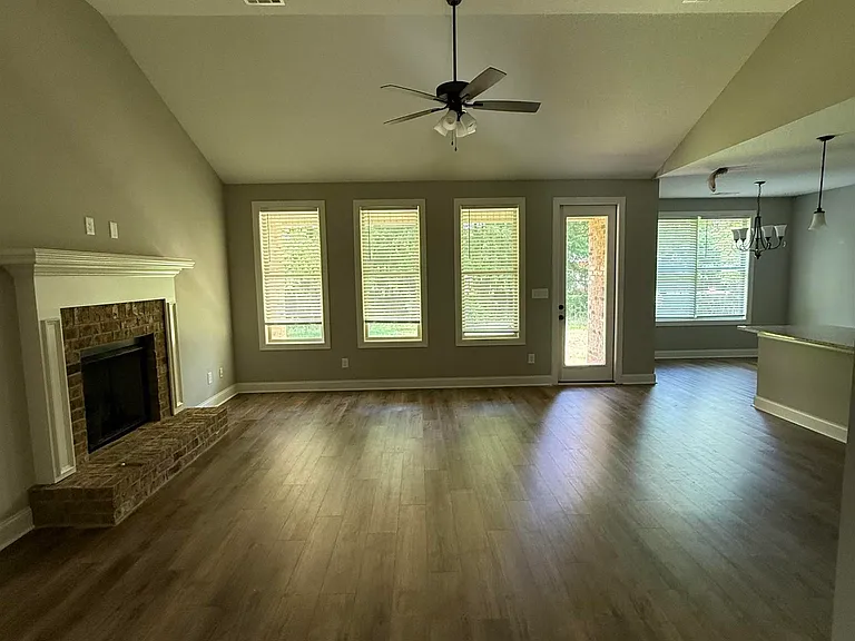 111 Judy Kay Way — Photo 9