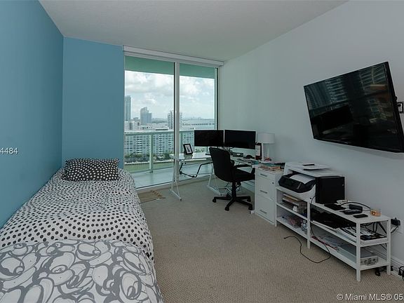 5th image of 1900 N Bayshore Dr APT 1904