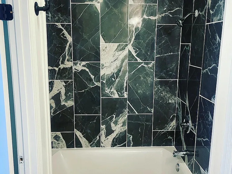 800 Sanderson Dr — Photo 3