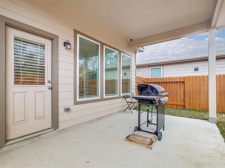 4258 McGregor Bluff Ln — Photo 8