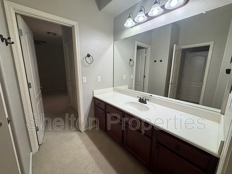 21163 W Sunrise Ln — Photo 17