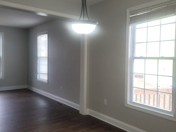 4th image of 260 W Main St #260