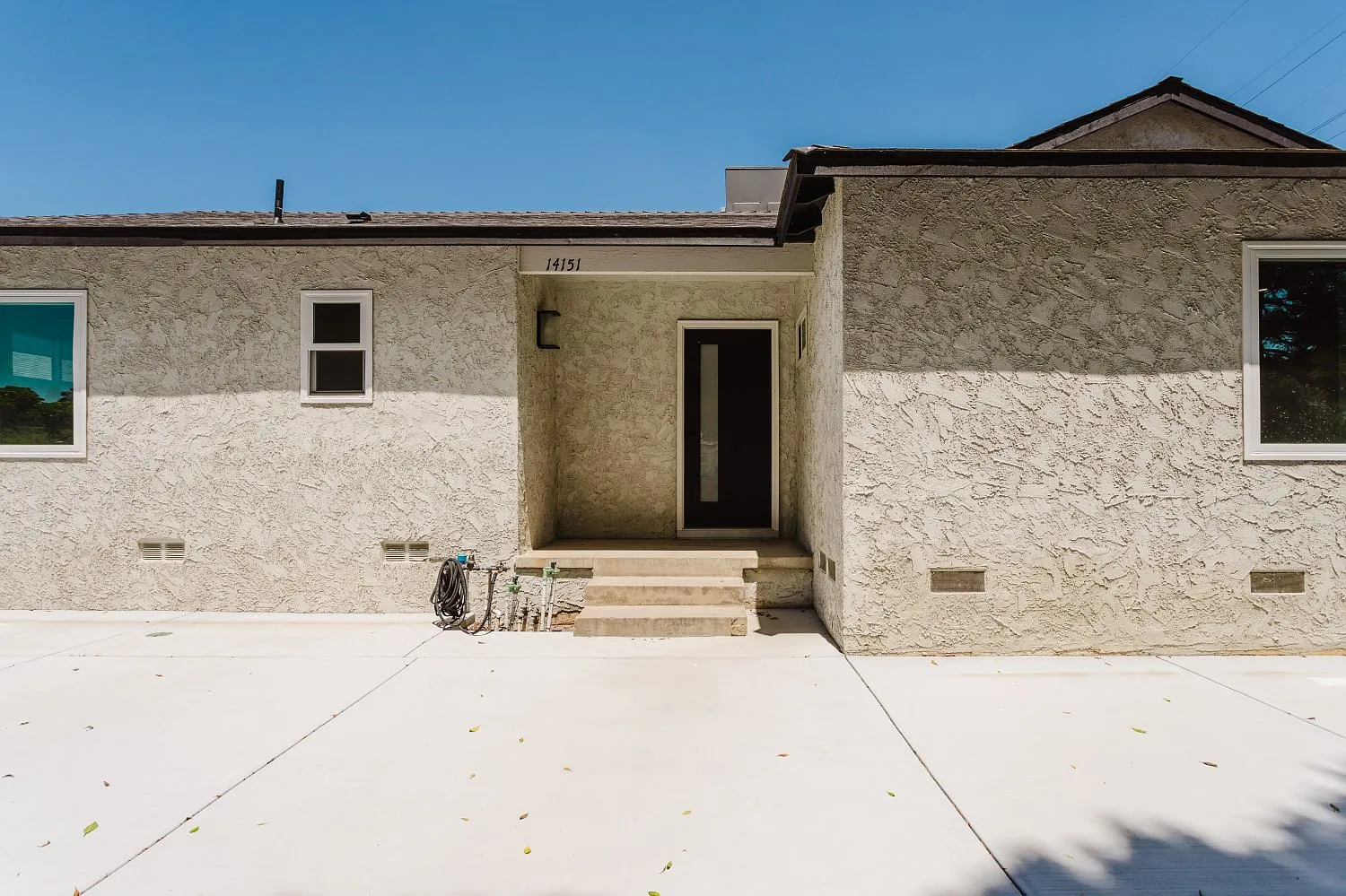 3 bed, 1262 sqft, $4,000 — Photo 1