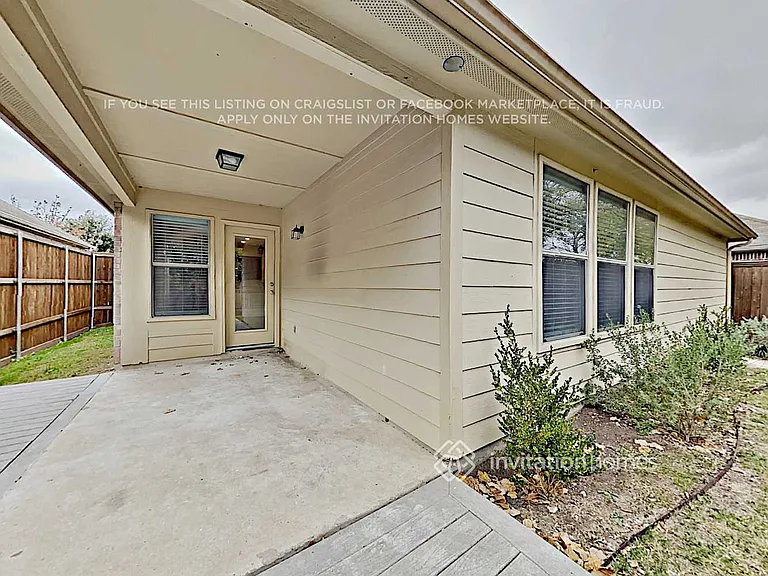 510 Maplewood Dr — Photo 15