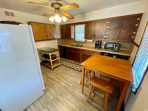 4th image of 1825 Lodge Ave
