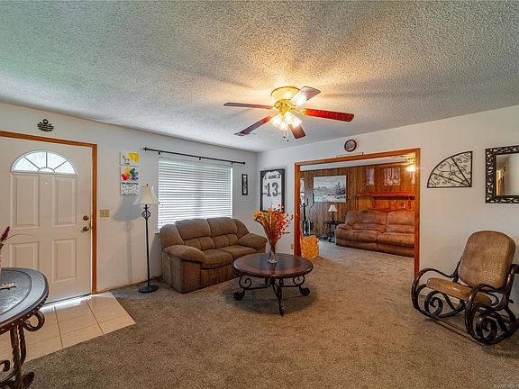 4th image of 620 S 12th St