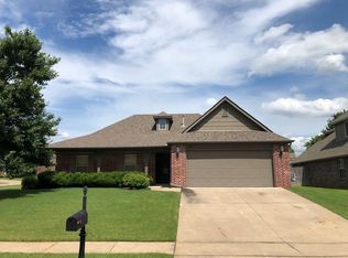 801 S 71st St, Broken Arrow, OK 74014